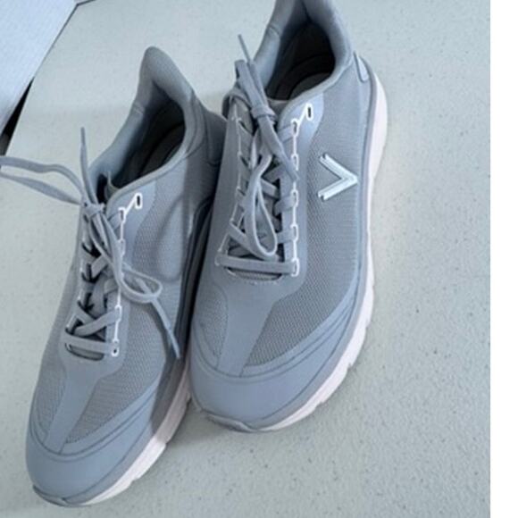 New!! "VIONIC" Slip On Walking Sneaker DD:1-2024 Gray Slip On No Box SZ 10.5 - Picture 4 of 6